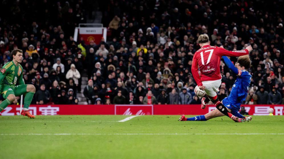 Garnacho chỉ muốn Chelsea, MU kiên quyết giữ giá