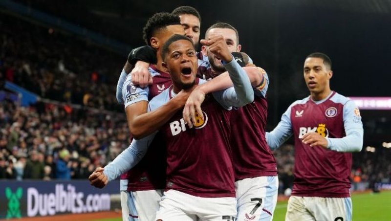 Chiến thắng kinh ngạc của Aston Villa tại Stamford Bridge