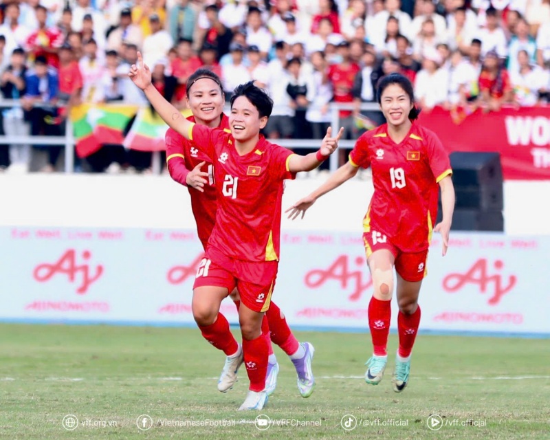 ĐT nữ Việt Nam nhận thưởng 700 triệu đồng sau khi vào bán kết SEA Games